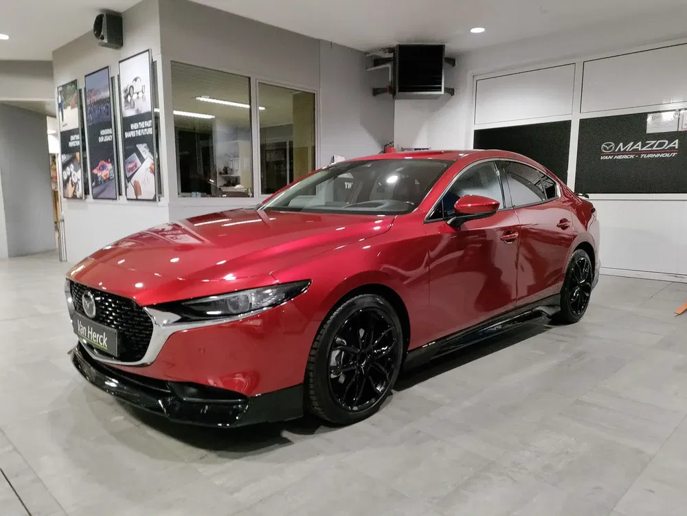 Mazda 3 - 0