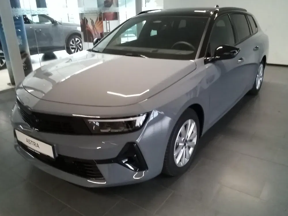 Opel Zafira Tourer - 0