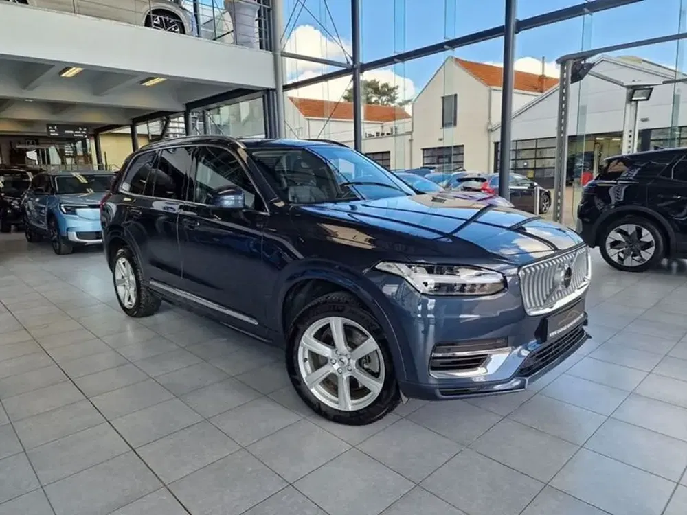 Volvo XC90 - 0