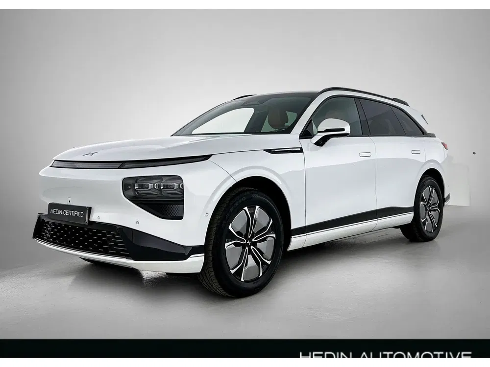Xpeng G9 - 0