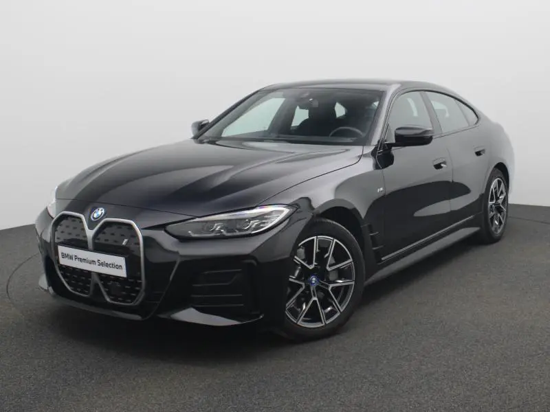 BMW i4 - 0