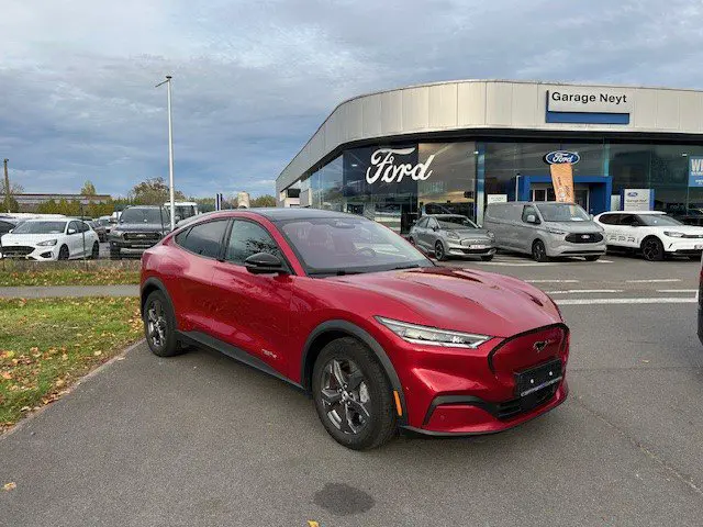 Ford Mustang Mach-E - 0