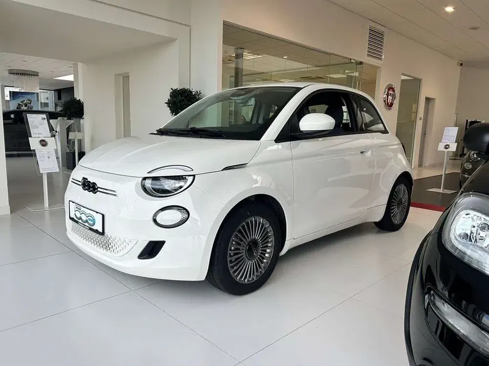 Fiat 500e - 0