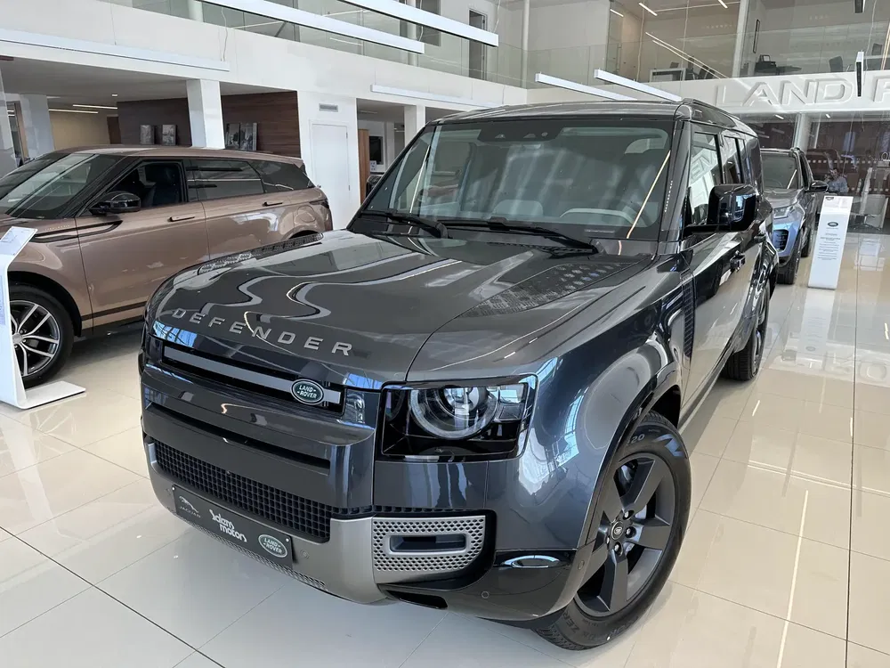 Land Rover Defender - 0