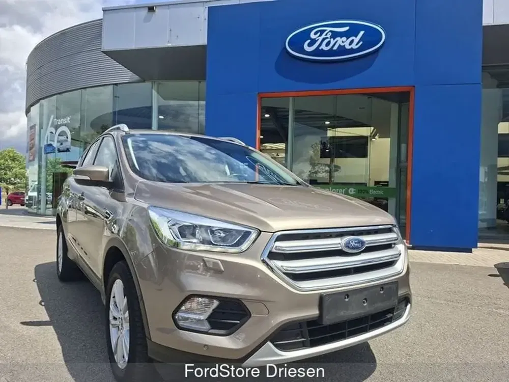 Ford Kuga - 0