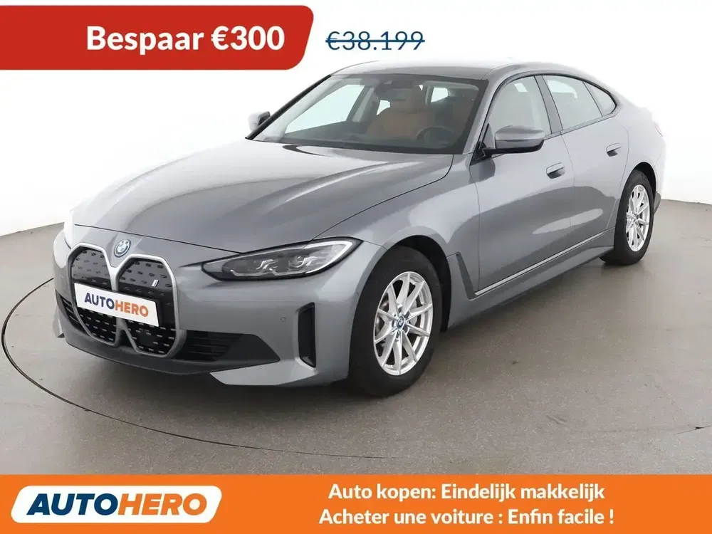 BMW i4 - 0