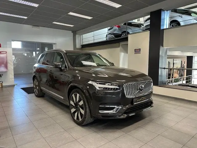 Volvo XC90 - 0
