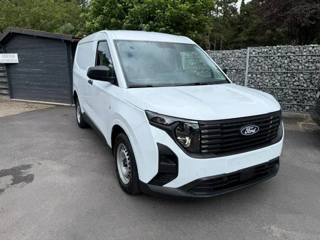 Ford Transit Courier - 0