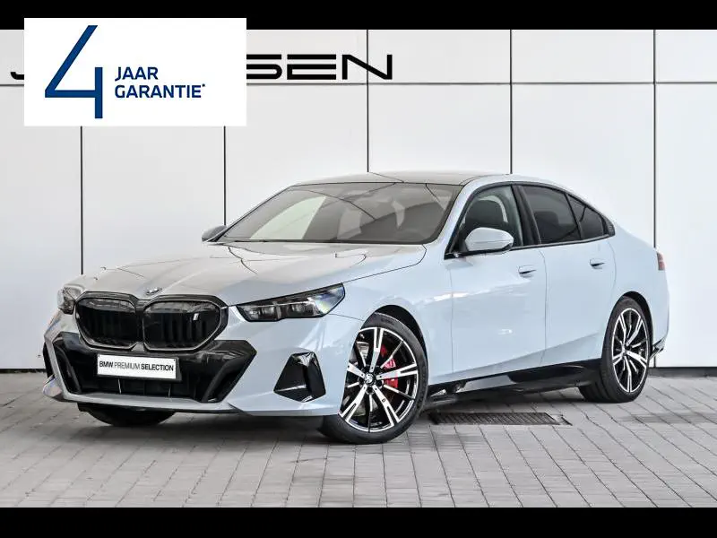 BMW i5 - 0