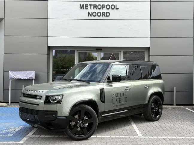 Land Rover Defender - 0