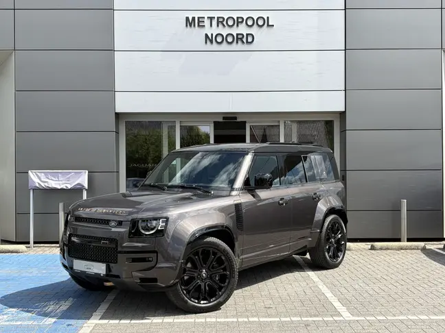 Land Rover Defender - 0