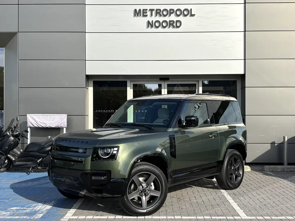 Land Rover Defender - 0