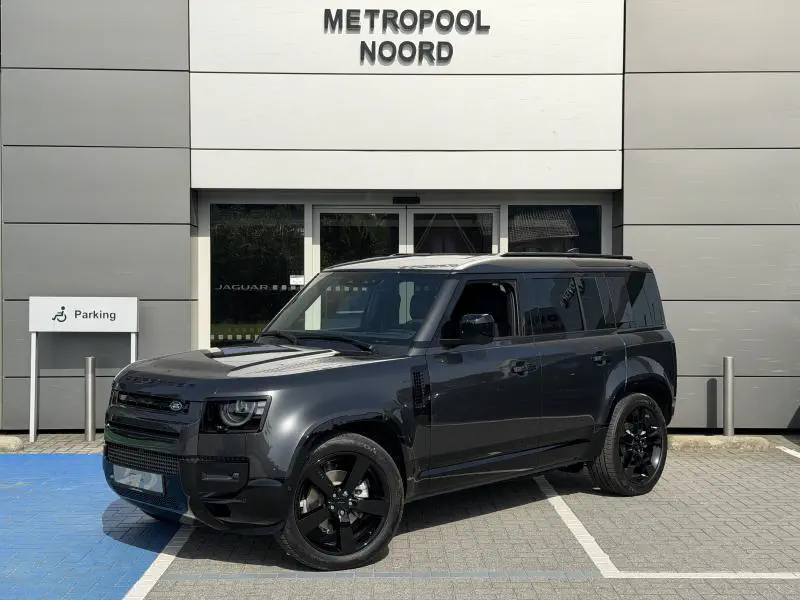 Land Rover Defender - 0