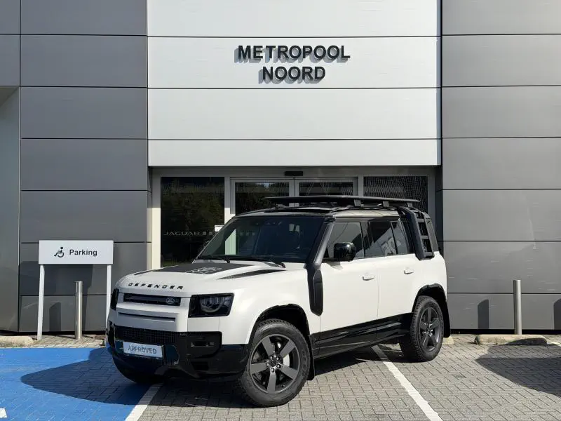 Land Rover Defender - 0