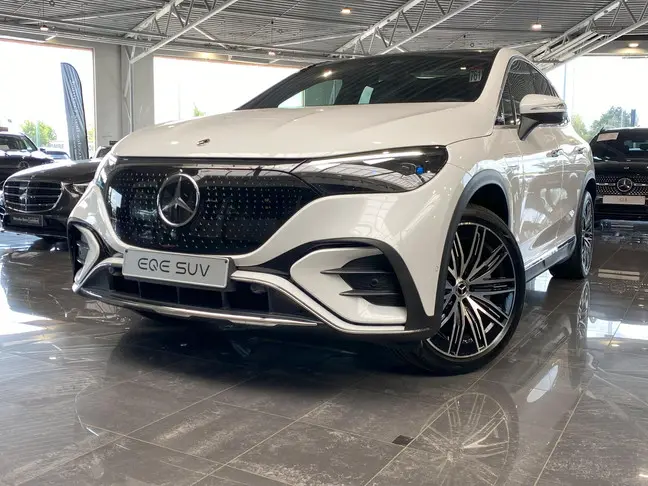 Mercedes EQE SUV - 0