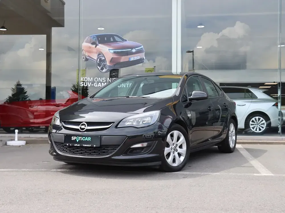 Opel Astra - 0
