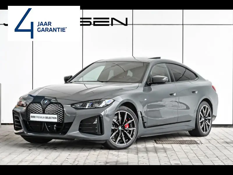 BMW i4 - 0