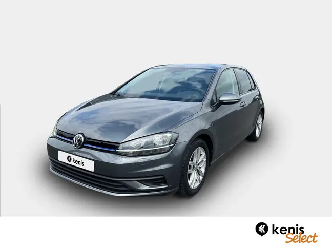 Volkswagen Golf - 0