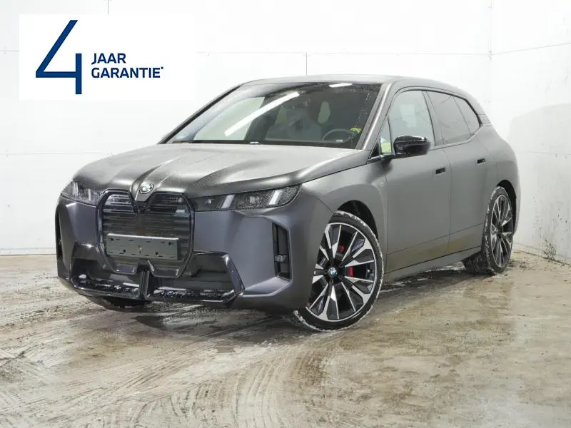 BMW iX - 0