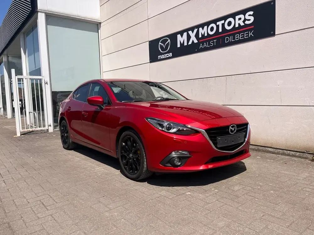 Mazda 3 - 0
