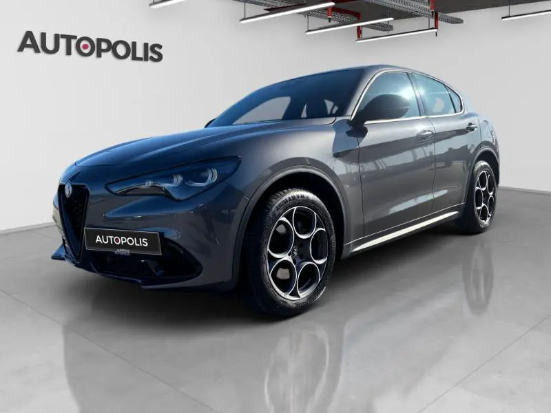 Alfa Romeo Stelvio - 0