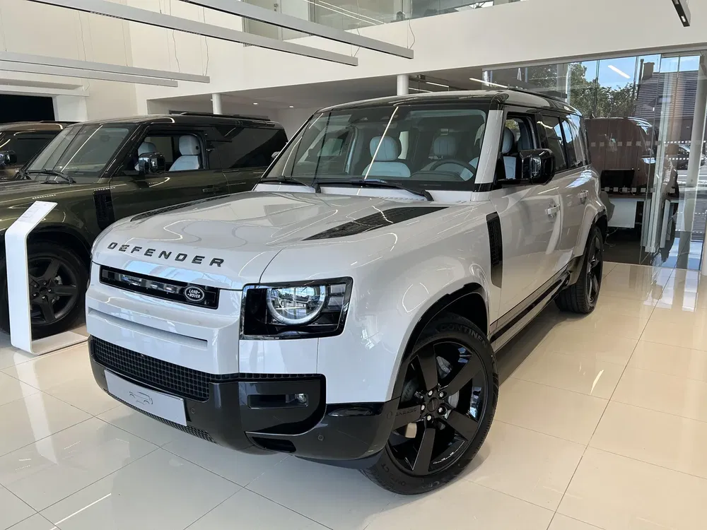 Land Rover Defender - 0