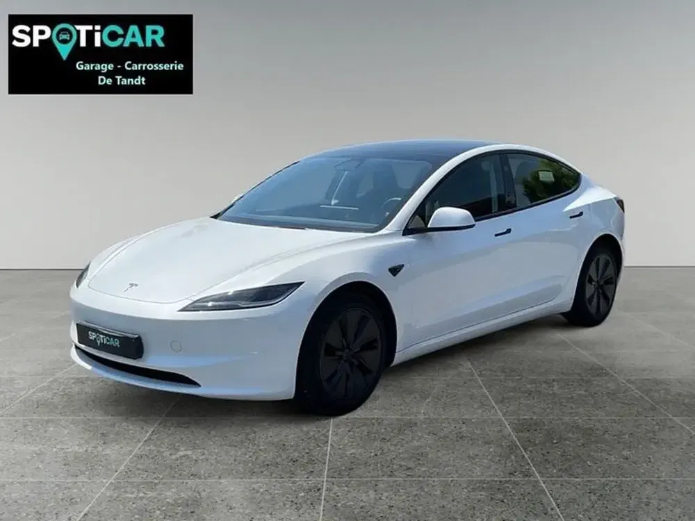 Tesla Model 3 - 0