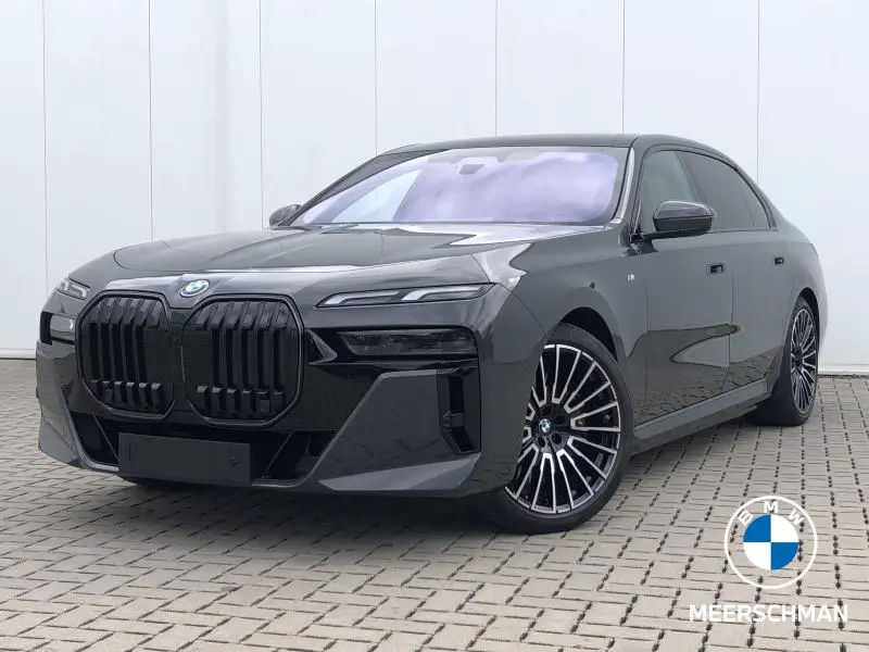 BMW i7 - 0