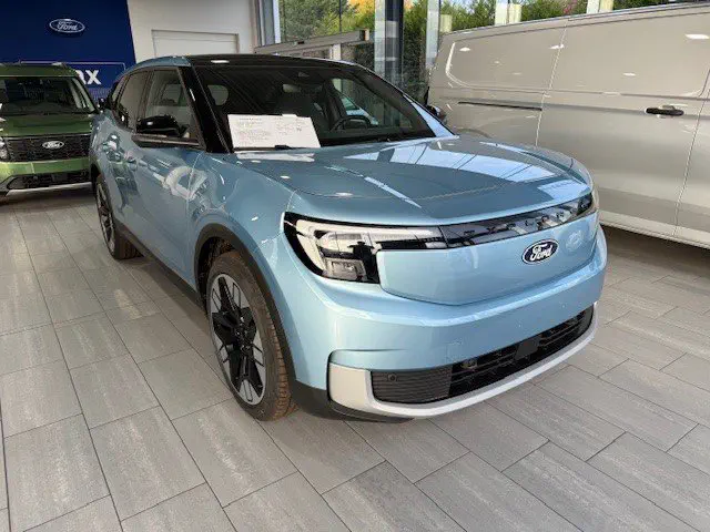 Ford Explorer - 0