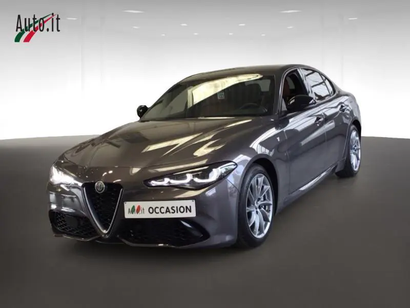 Alfa Romeo Giulia - 0