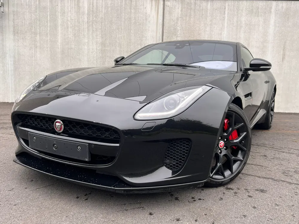 Jaguar F-Type - 0