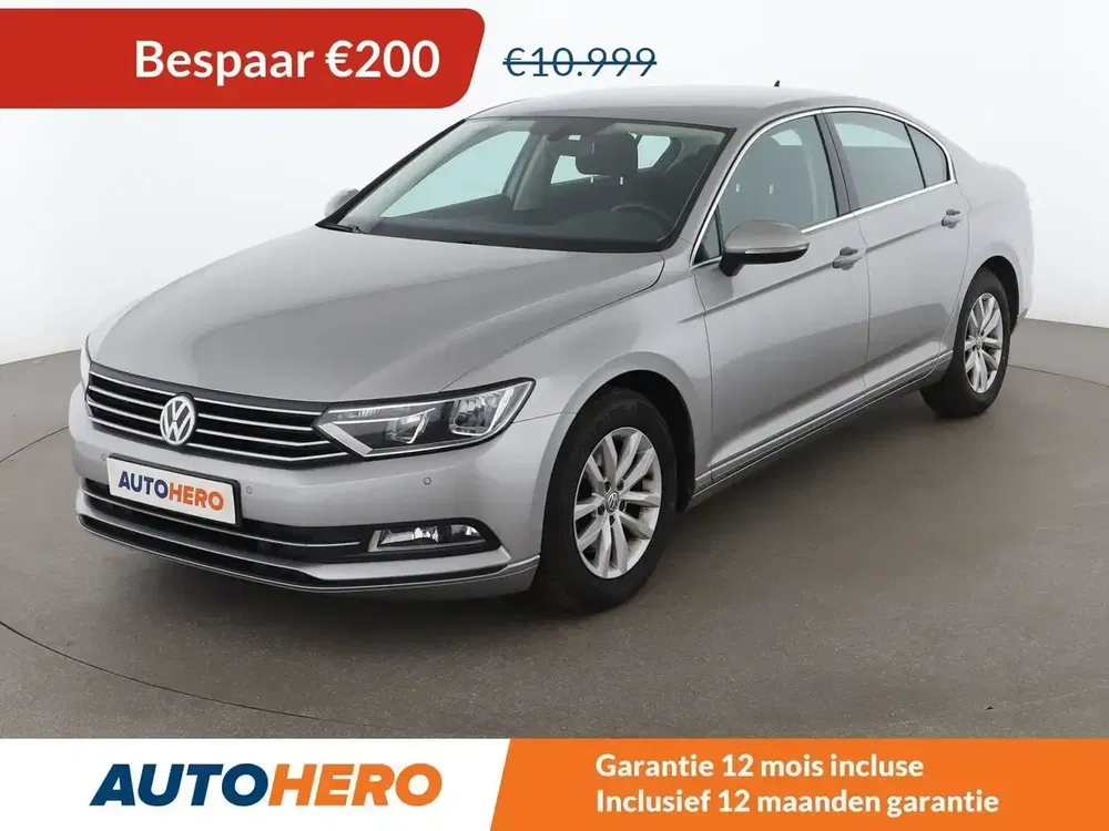 Volkswagen Passat - 0