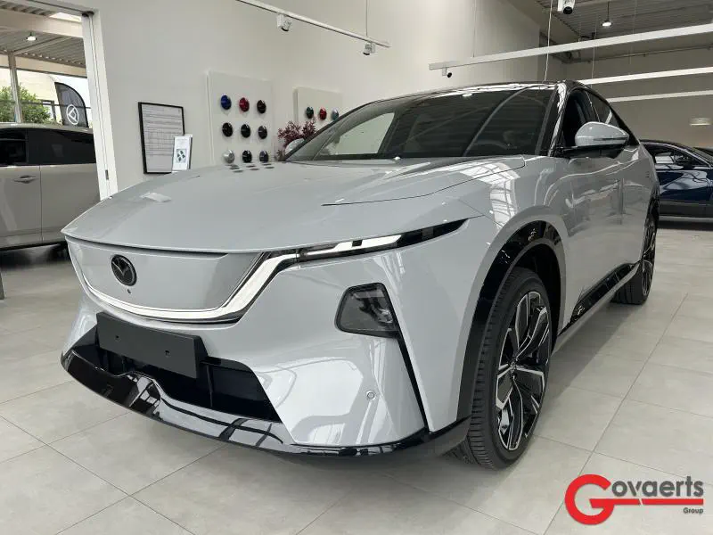 Mazda CX-6e - 0