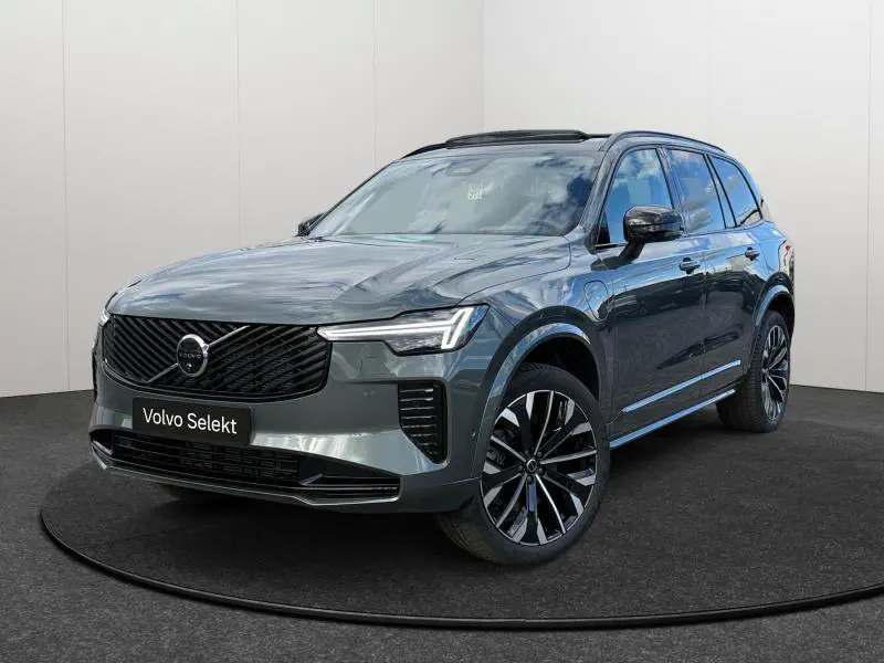Volvo XC90 - 0