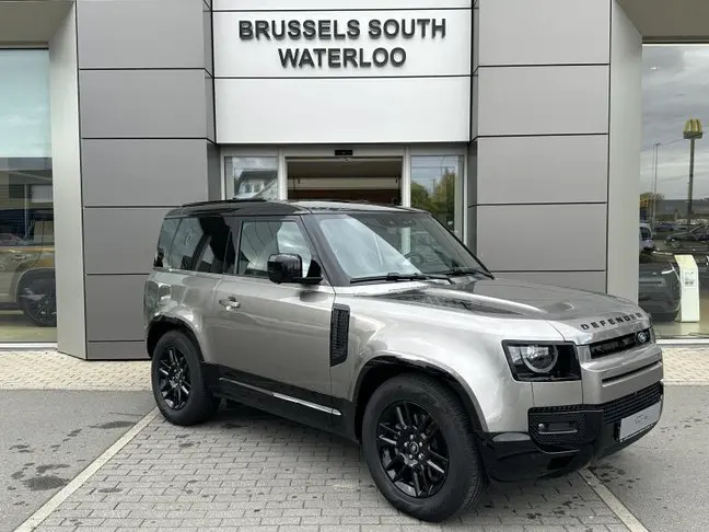 Land Rover Defender - 0