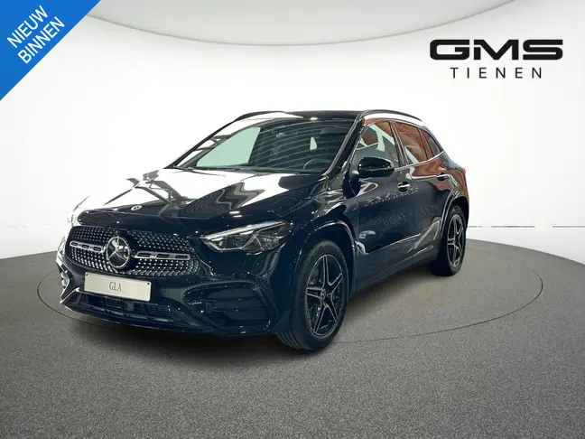 Mercedes GLA 180 - 0