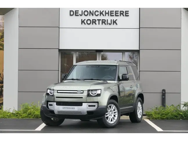 Land Rover Defender - 0