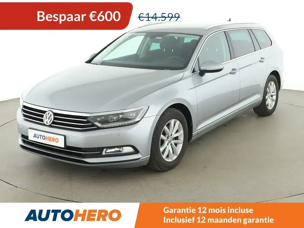 Volkswagen Passat - 0