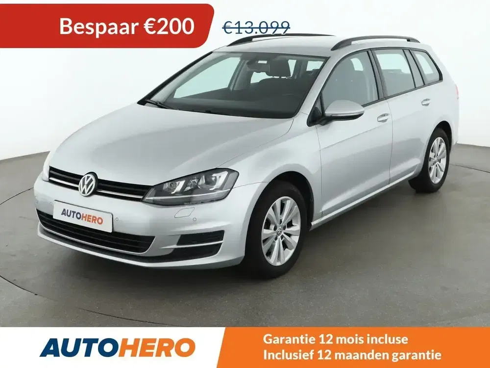 Volkswagen Golf - 0