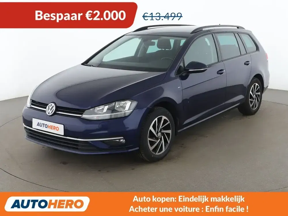 Volkswagen Golf - 0
