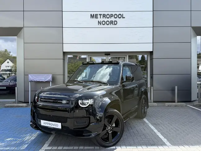 Land Rover Defender - 0
