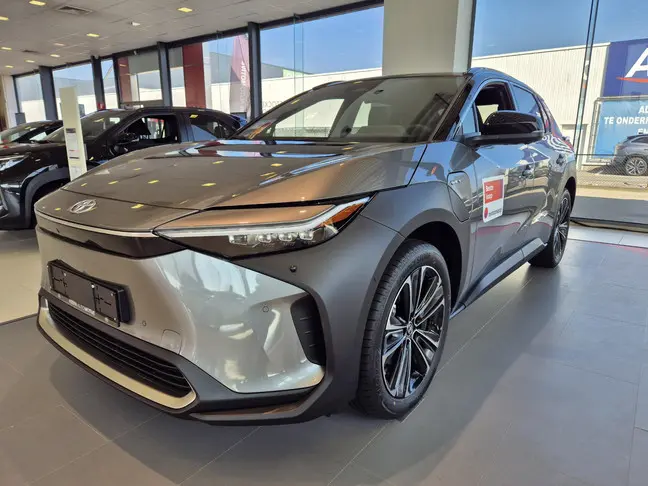Toyota bZ4X - 0