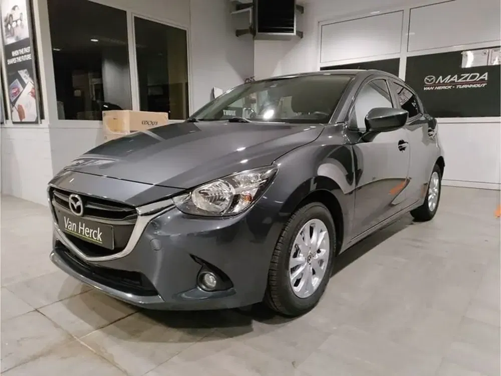 Mazda 2 - 0
