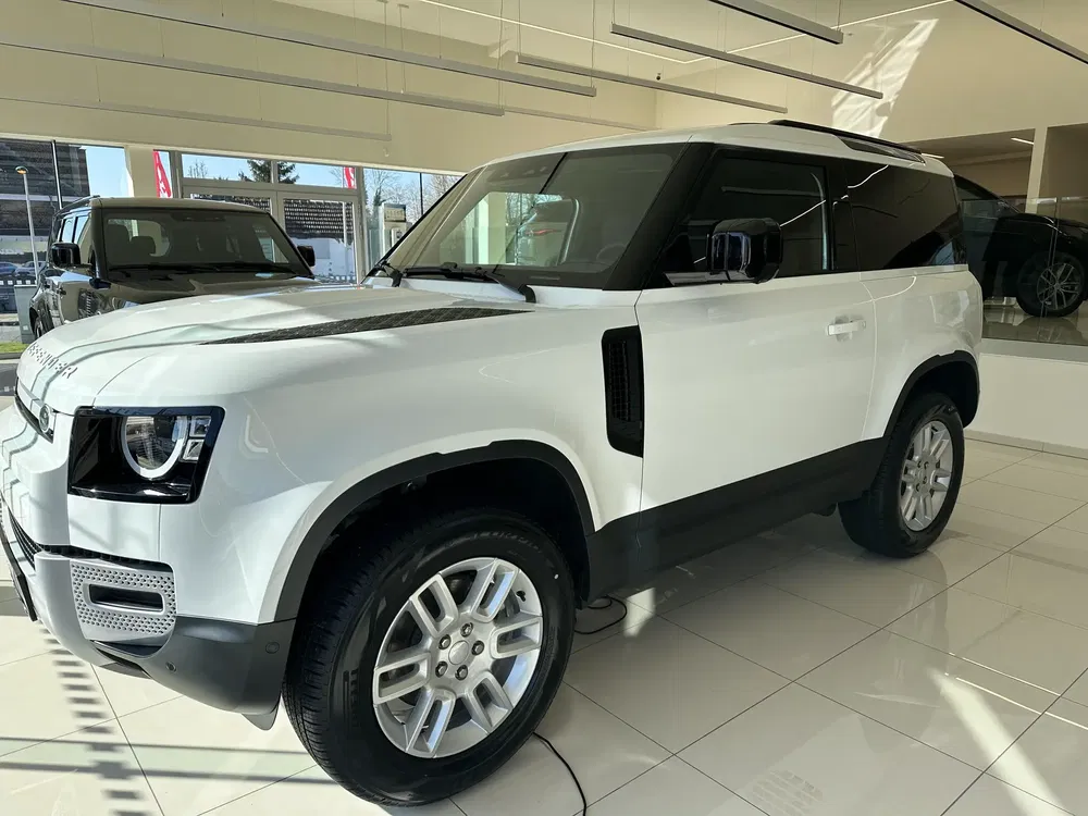 Land Rover Defender - 0