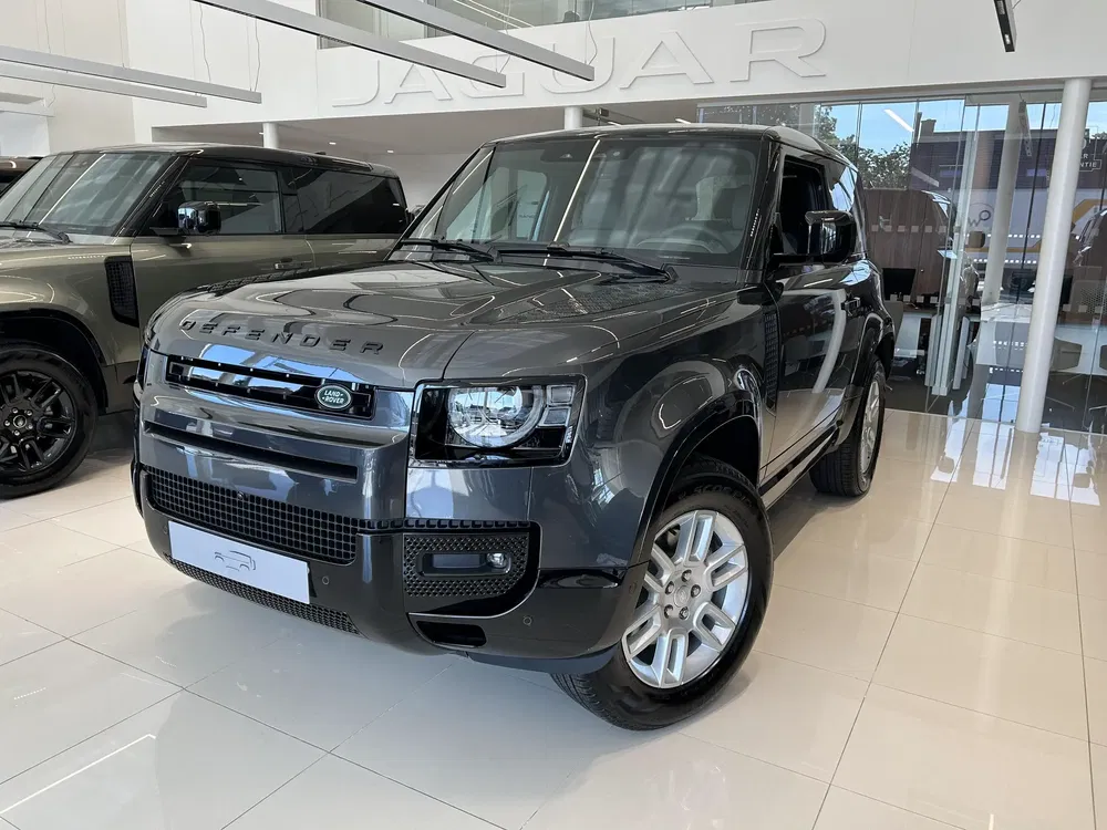 Land Rover Defender - 0