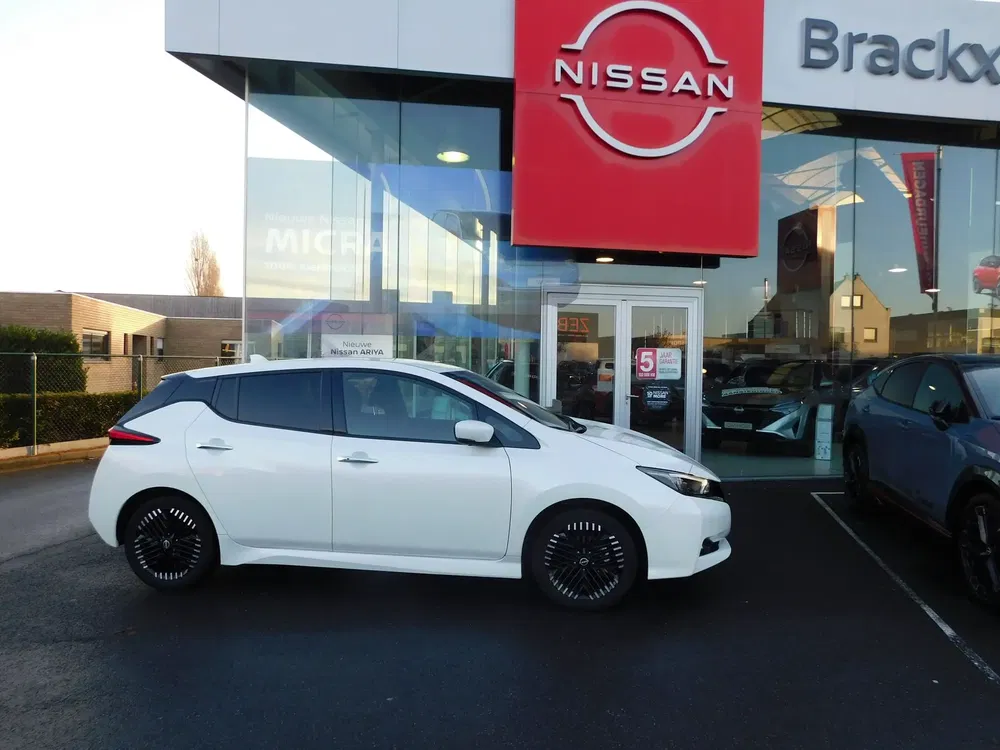 Nissan Leaf - 0