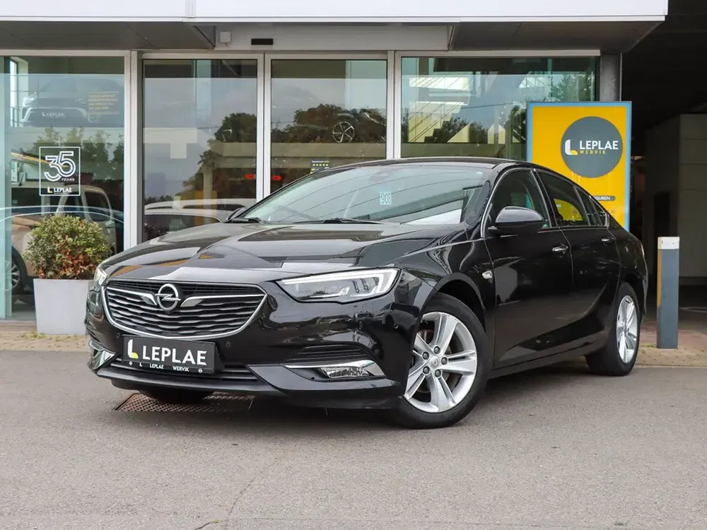 Opel Insignia - 0