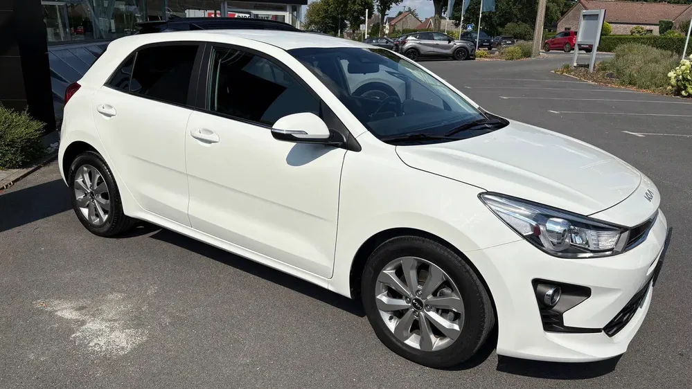 Kia Rio - 0