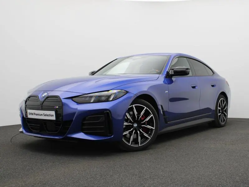 BMW i4 - 0