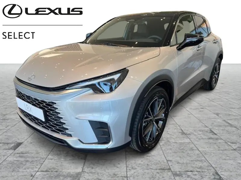 Lexus LBX - 0